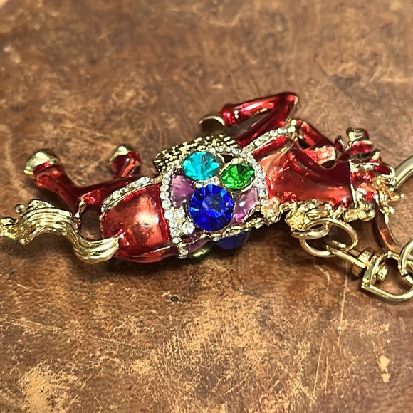 NWT Boutique 🐴 Giddy-Up Red Horse Keychain - Picture 6 of 8